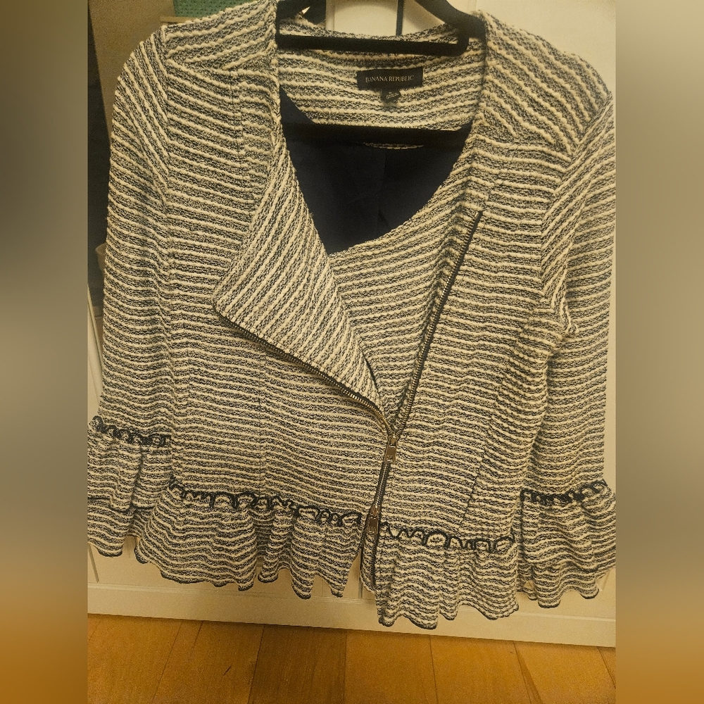 NWOT J.Crew Ruffle Sleeve Knit Jacket - Picture 4 of 9